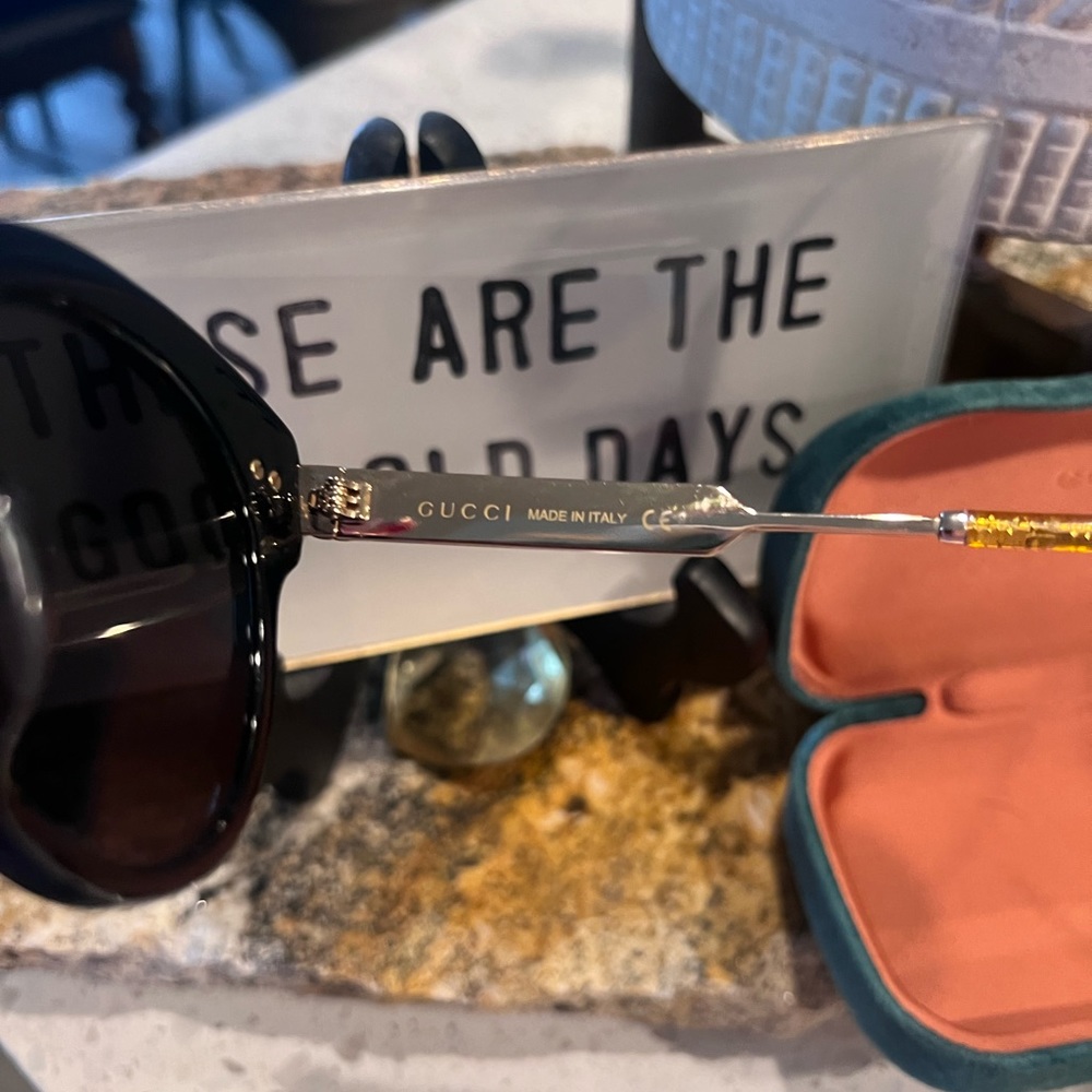 Gucci Sunglasses - Picture 3 of 7